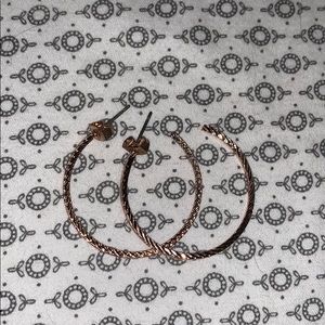 ROSE GOLD Medium size hoop